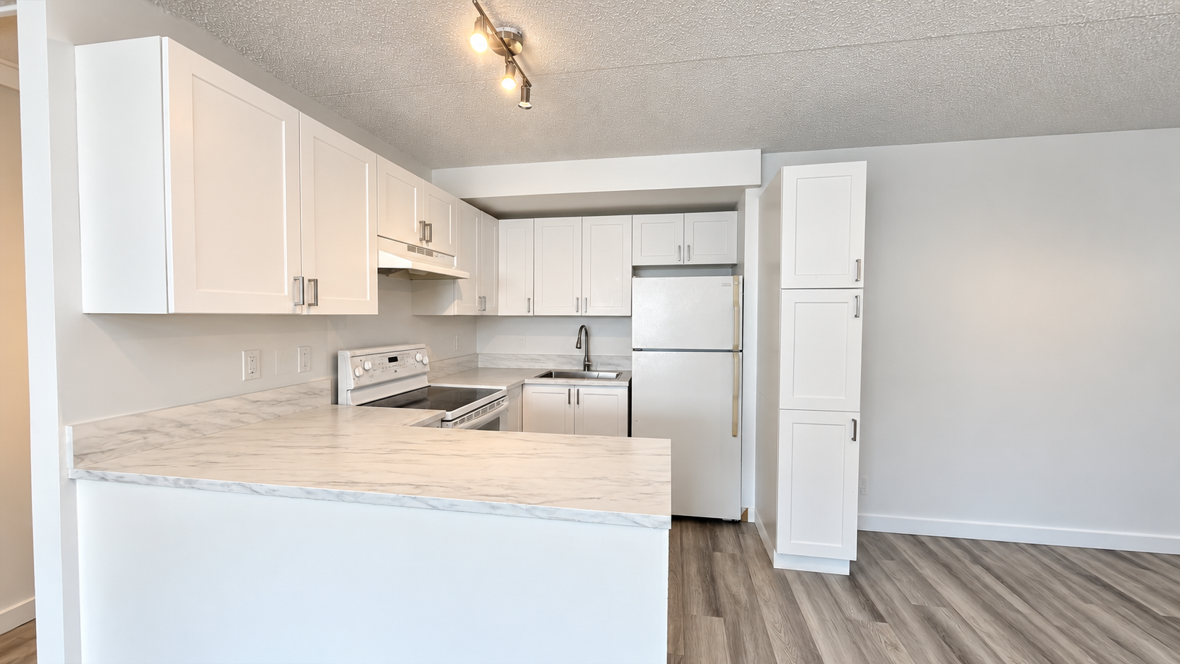 2211 Villeneuve D