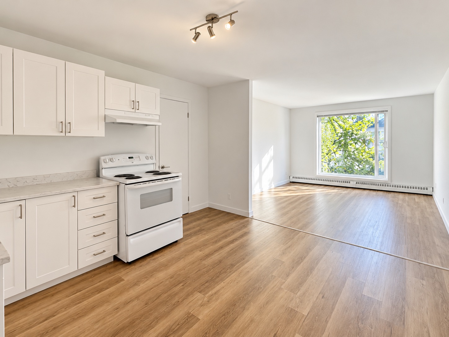 760 Hubert A