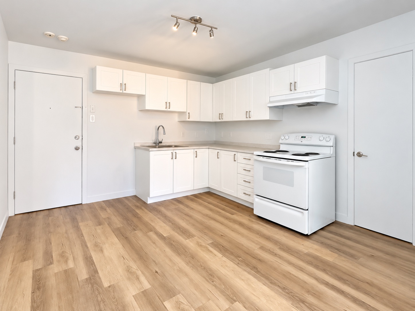 760 Hubert A — photo 2