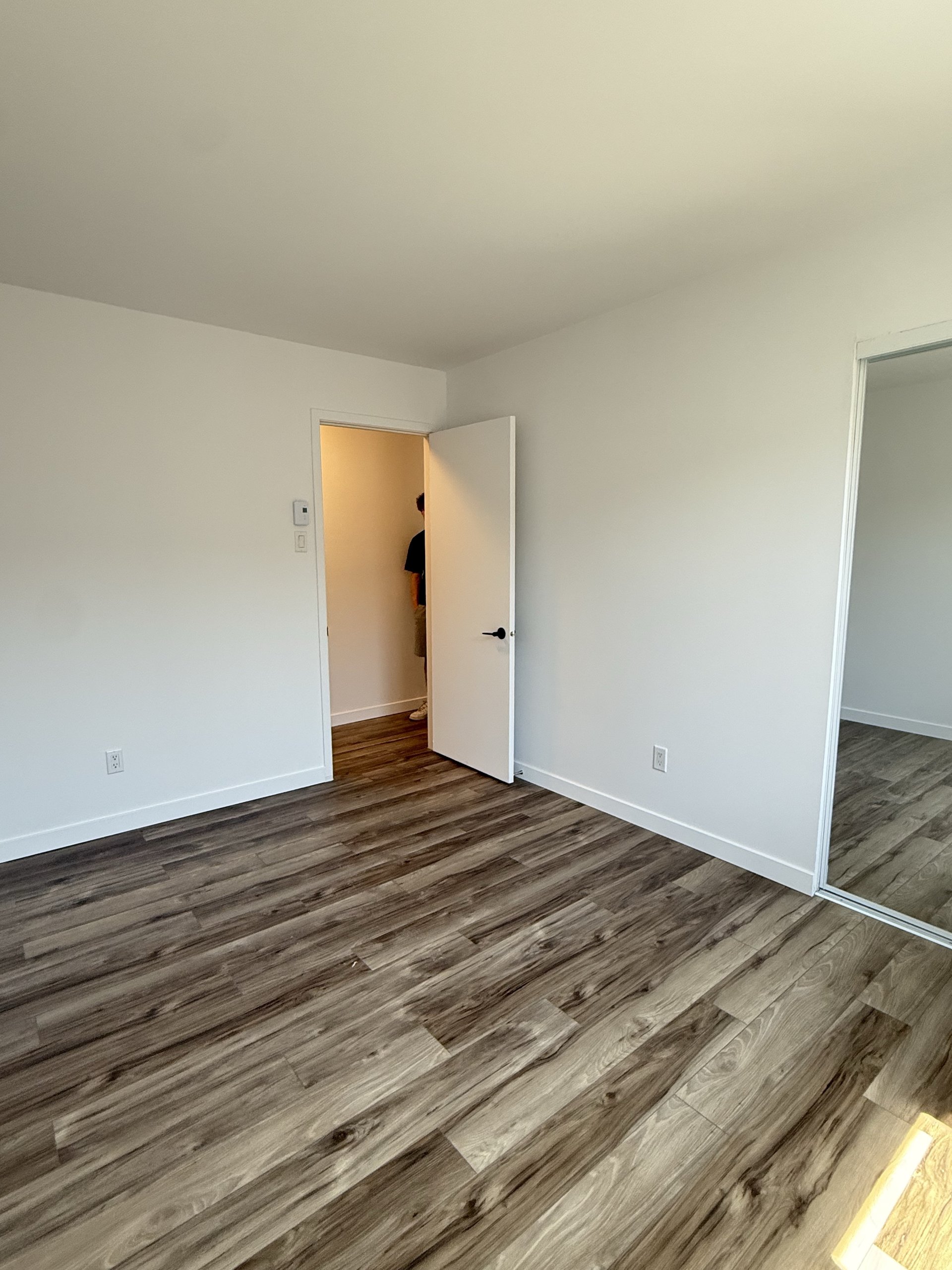 2750 Howard — photo 12