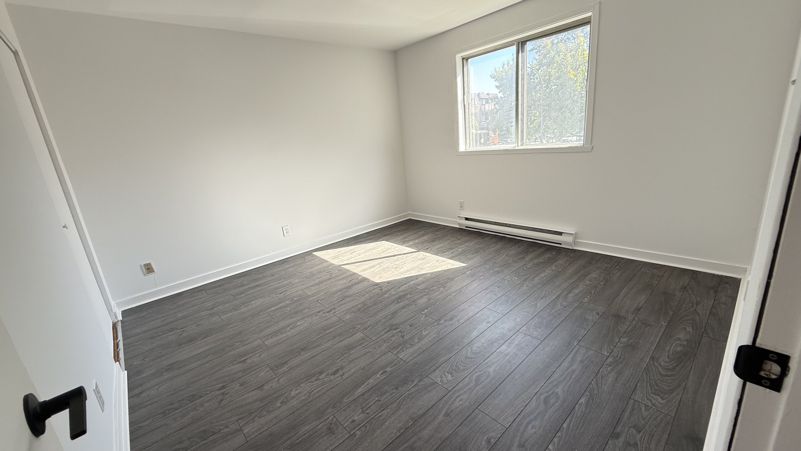 2680 Bellerose — photo 4