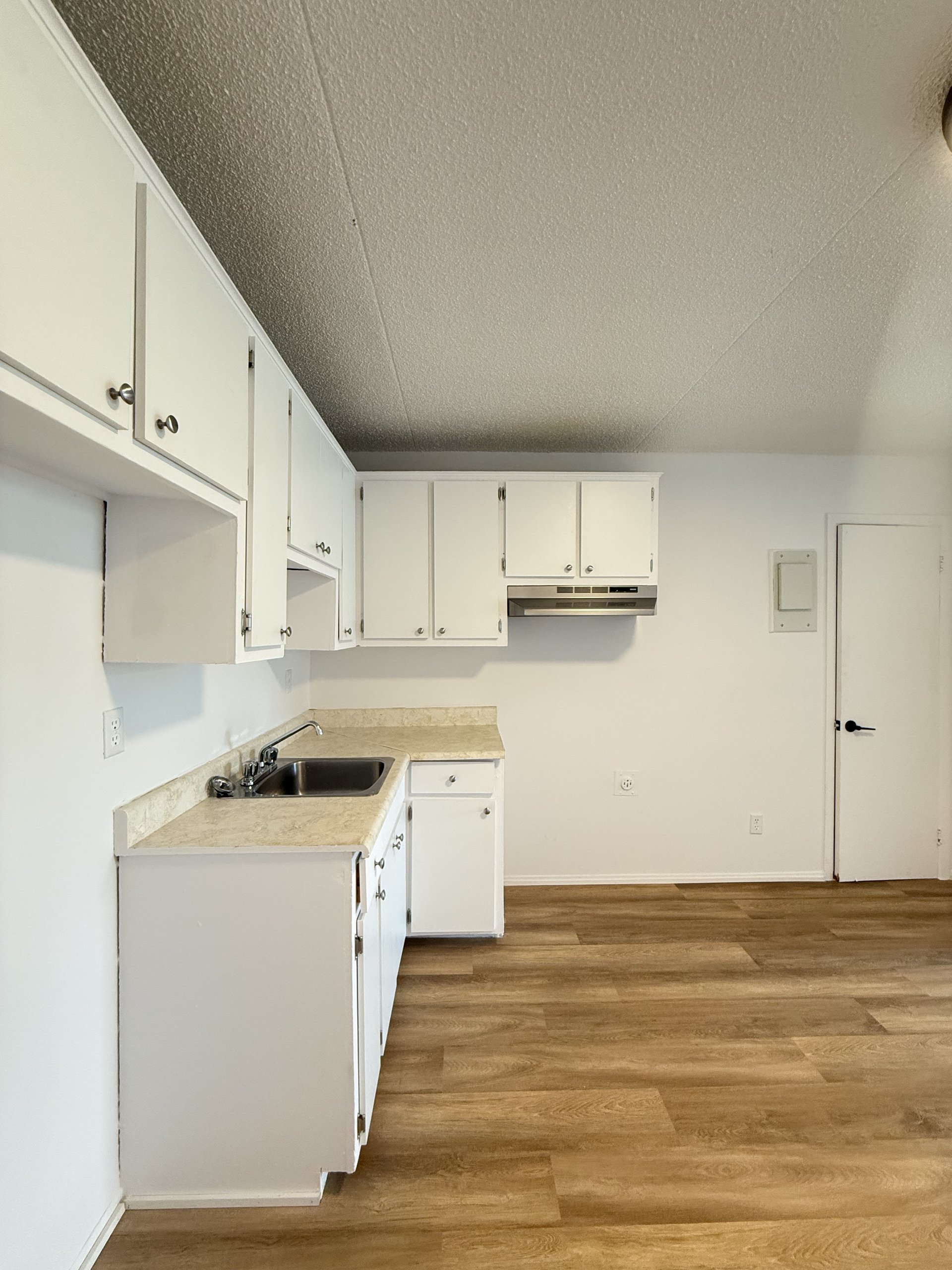 2211 Villeneuve C — photo 3