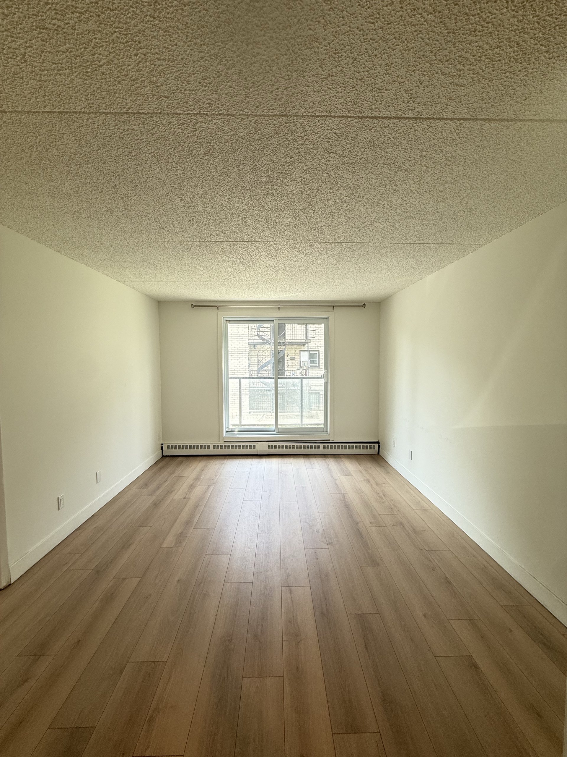 2211 Villeneuve B — photo 2